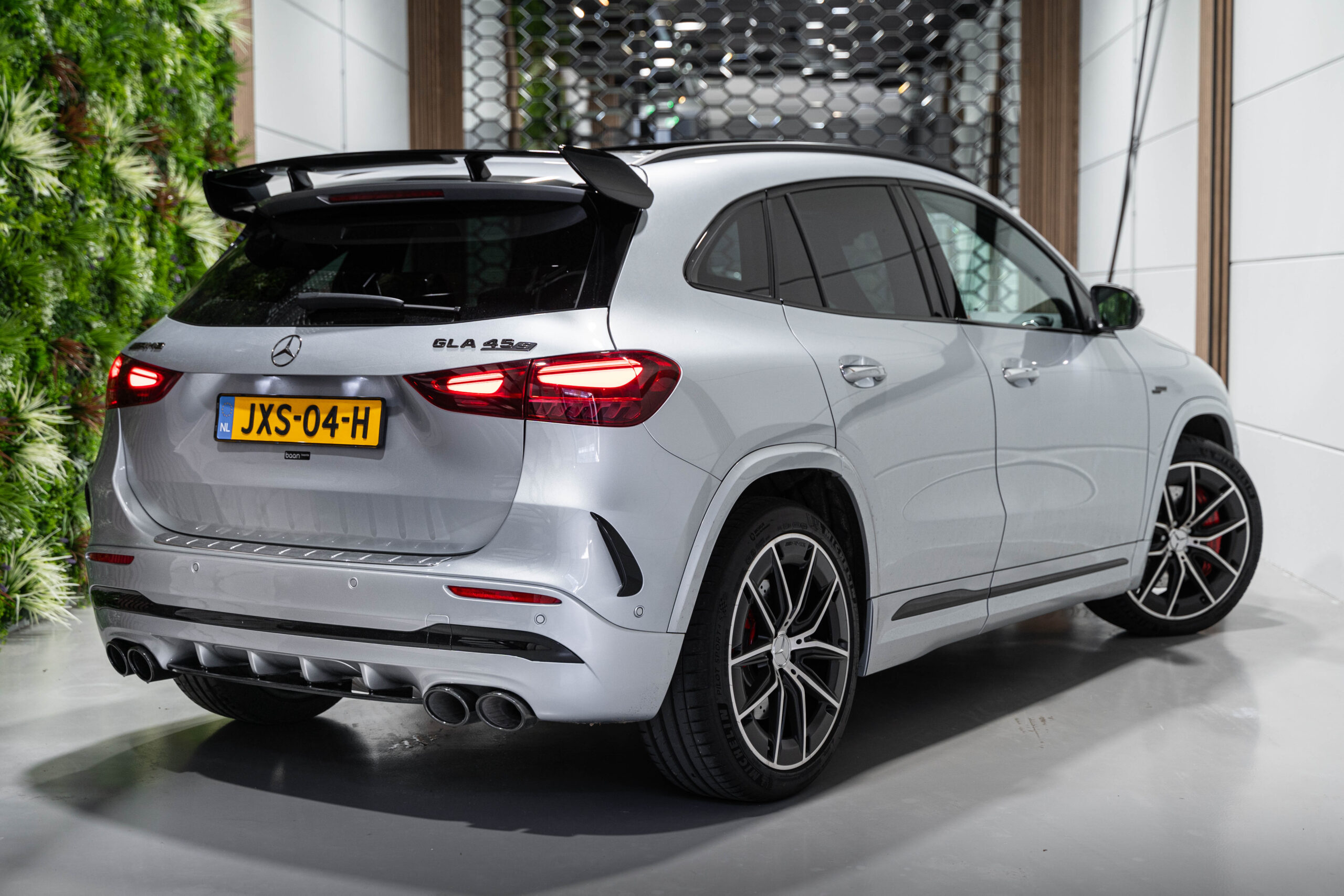 Mercedes-Benz AMG GLA 45S 4M+ - foto 2