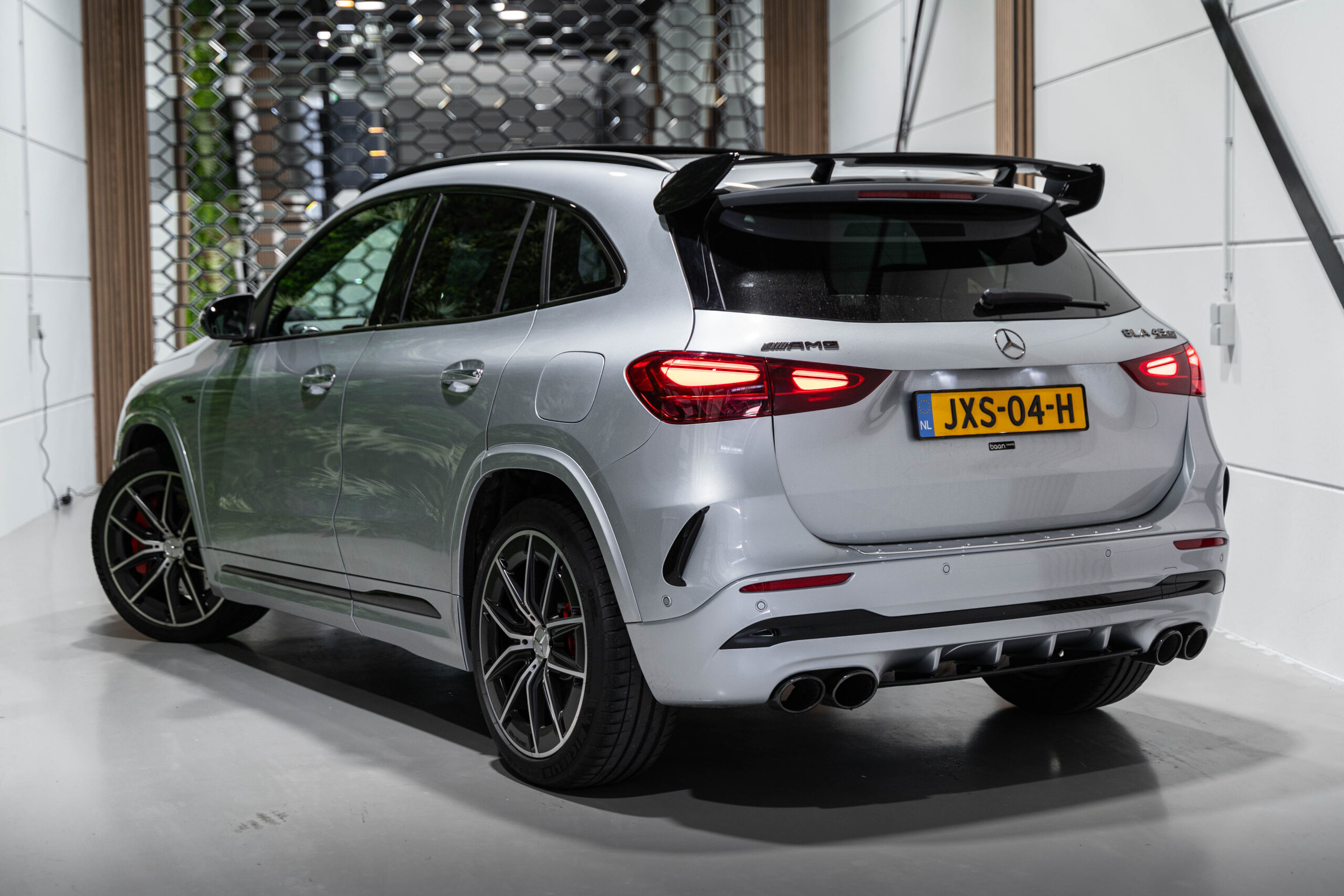 Mercedes-Benz AMG GLA 45S 4M+ - foto 5