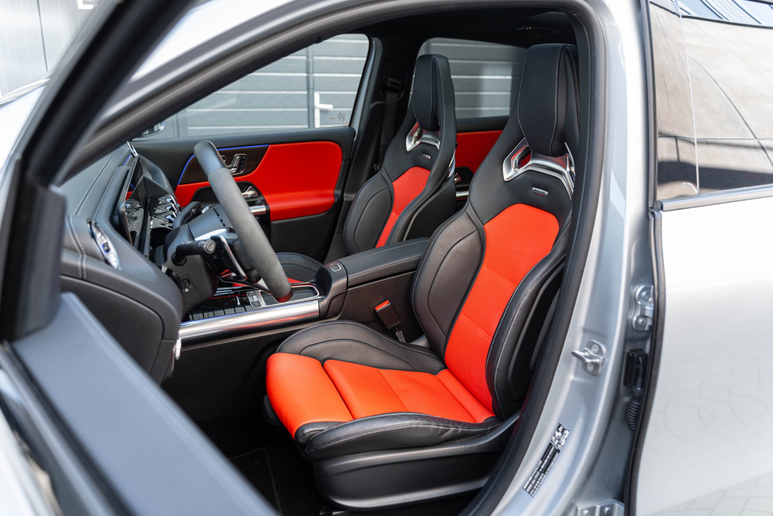 Mercedes-Benz AMG GLA 45S 4M+ - foto 12