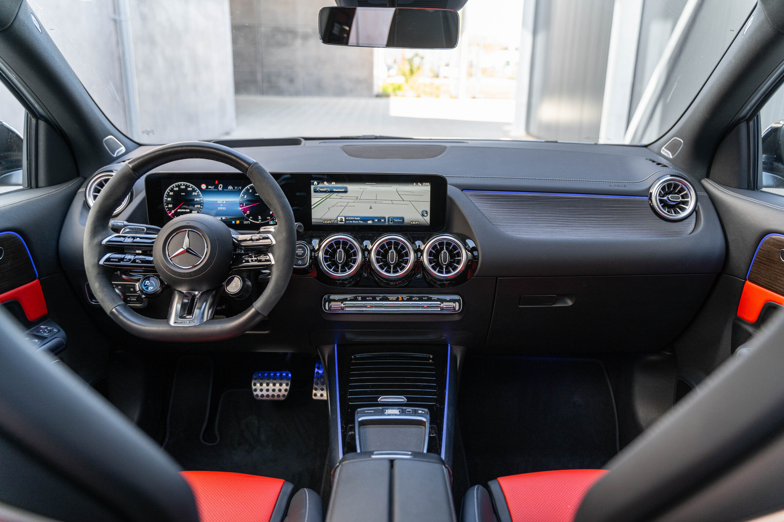 Mercedes-Benz AMG GLA 45S 4M+ - foto 18