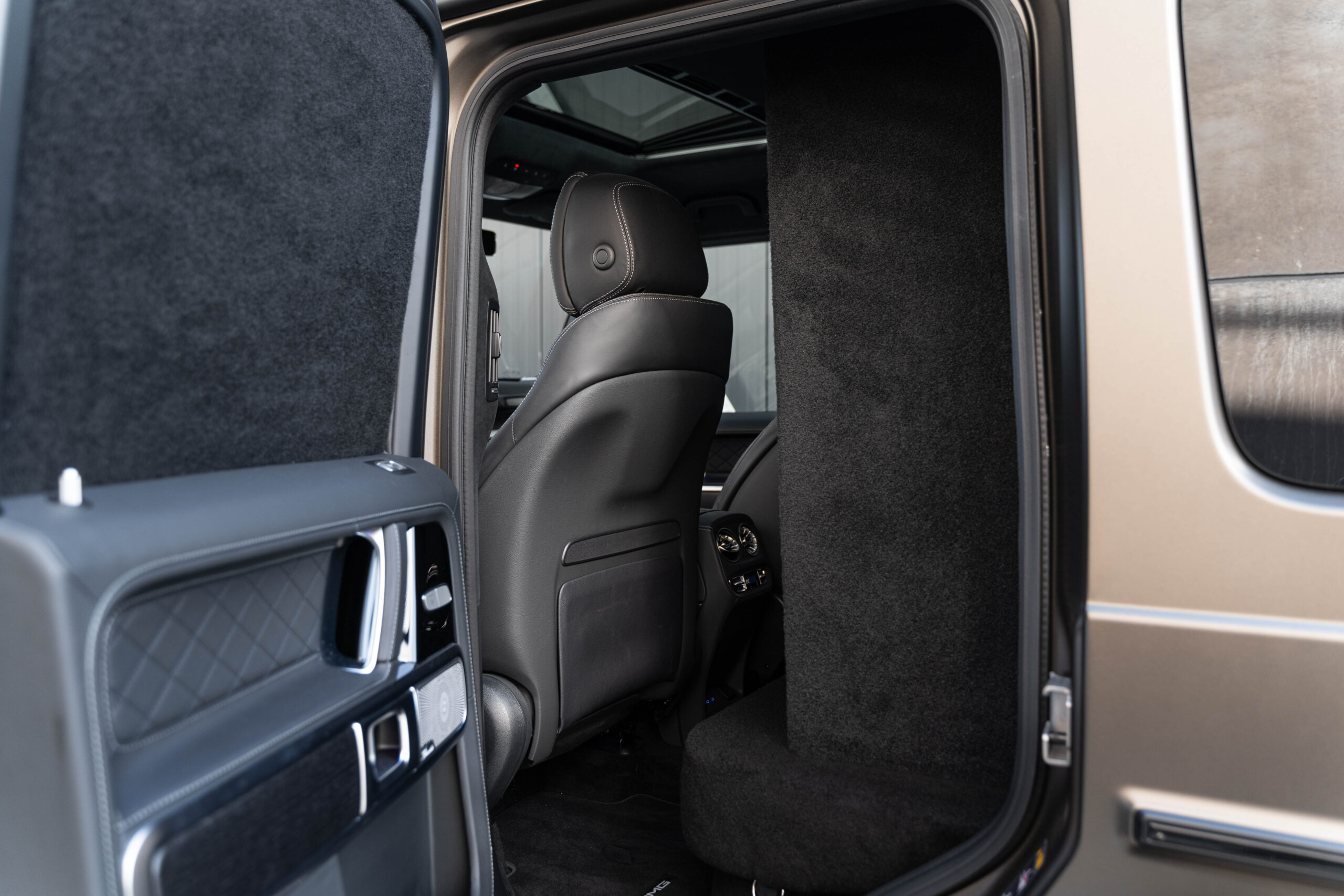 Mercedes-Benz AMG G63 - foto 15
